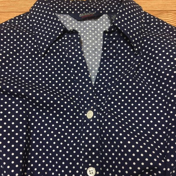 Austin Clothing Company stretch polka dot top - Picture 3 of 4